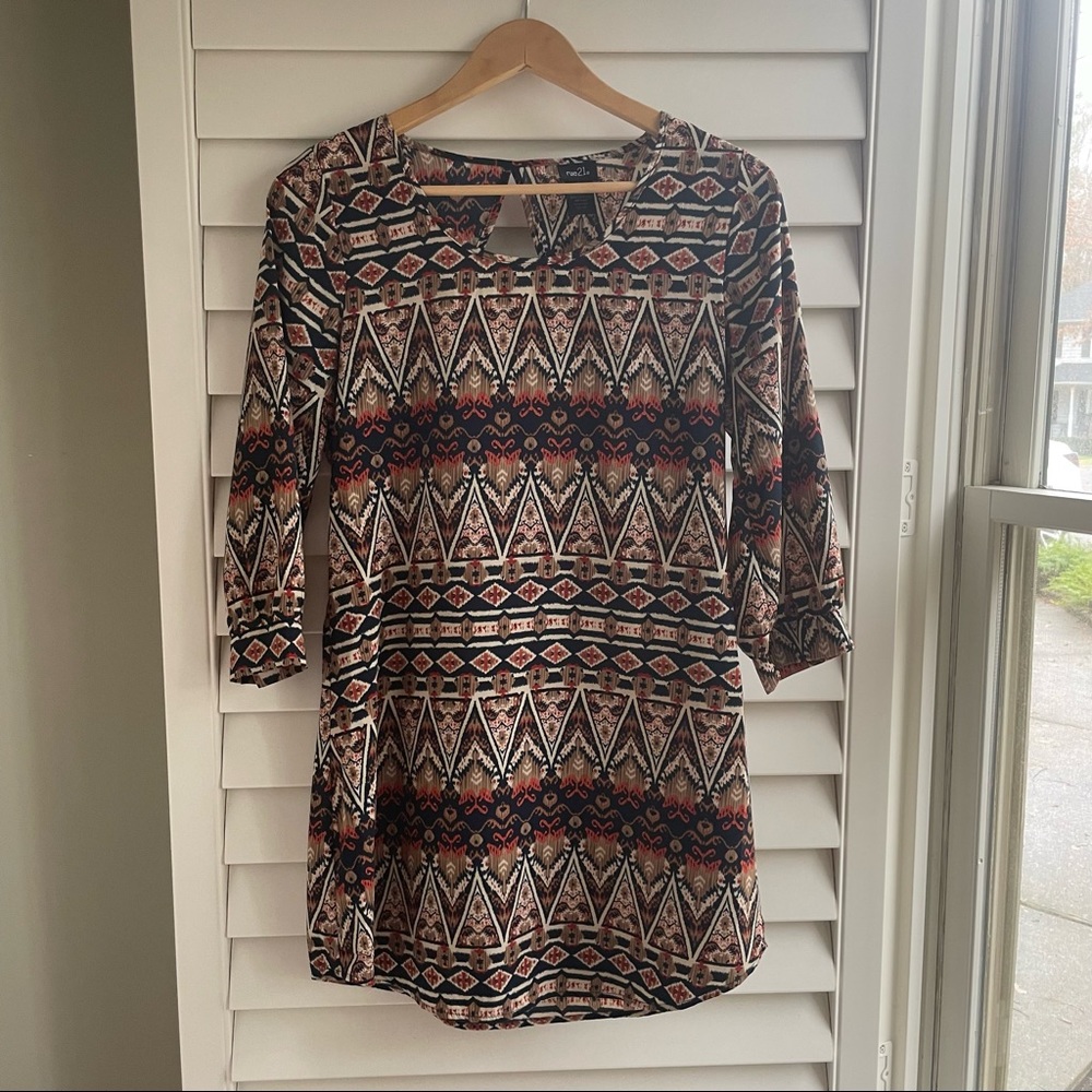 Rue 21 long sleeve patterned dress